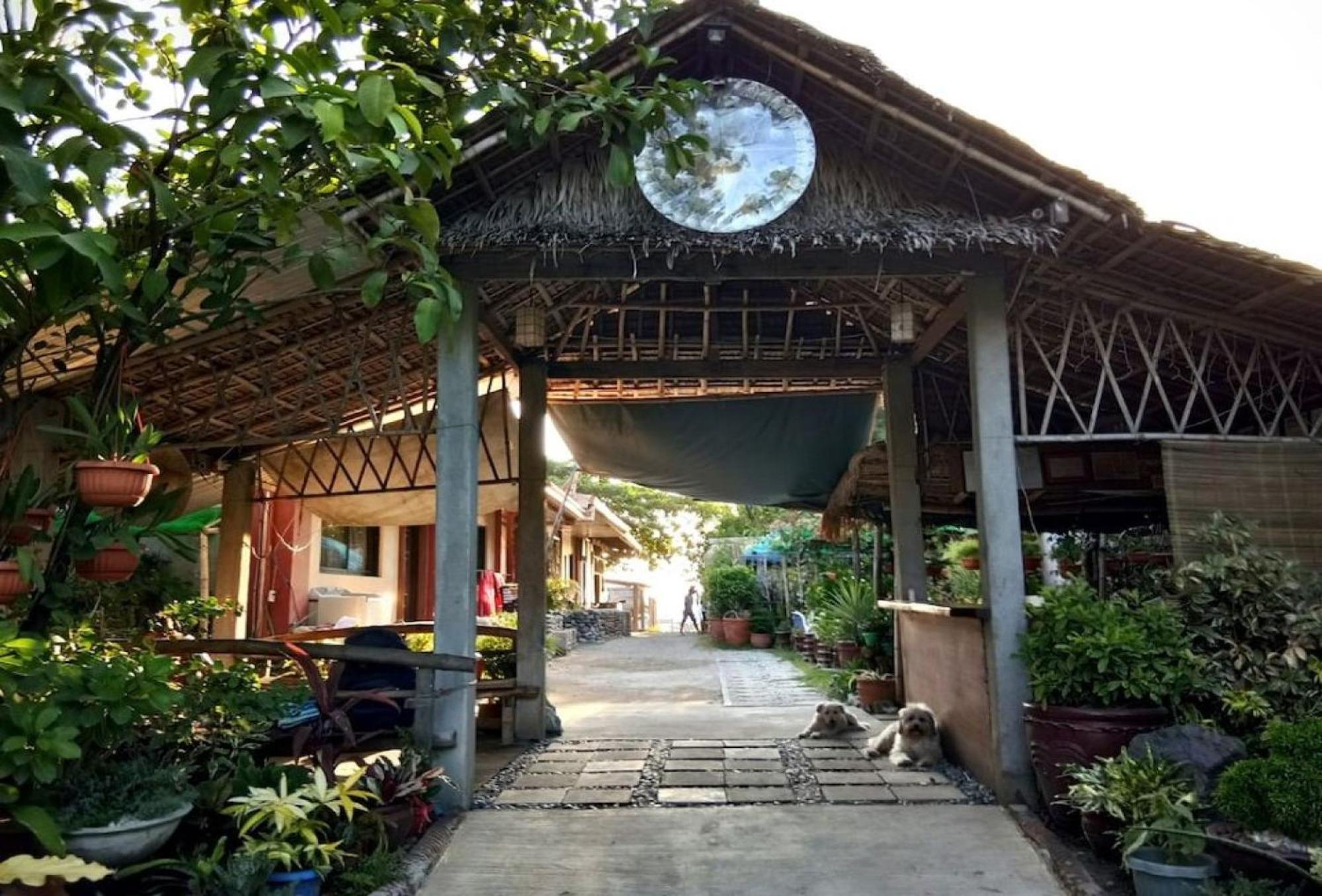 Reddoorz Hostel At Megans Paradisio Beach Resort San Antonio  Εξωτερικό φωτογραφία